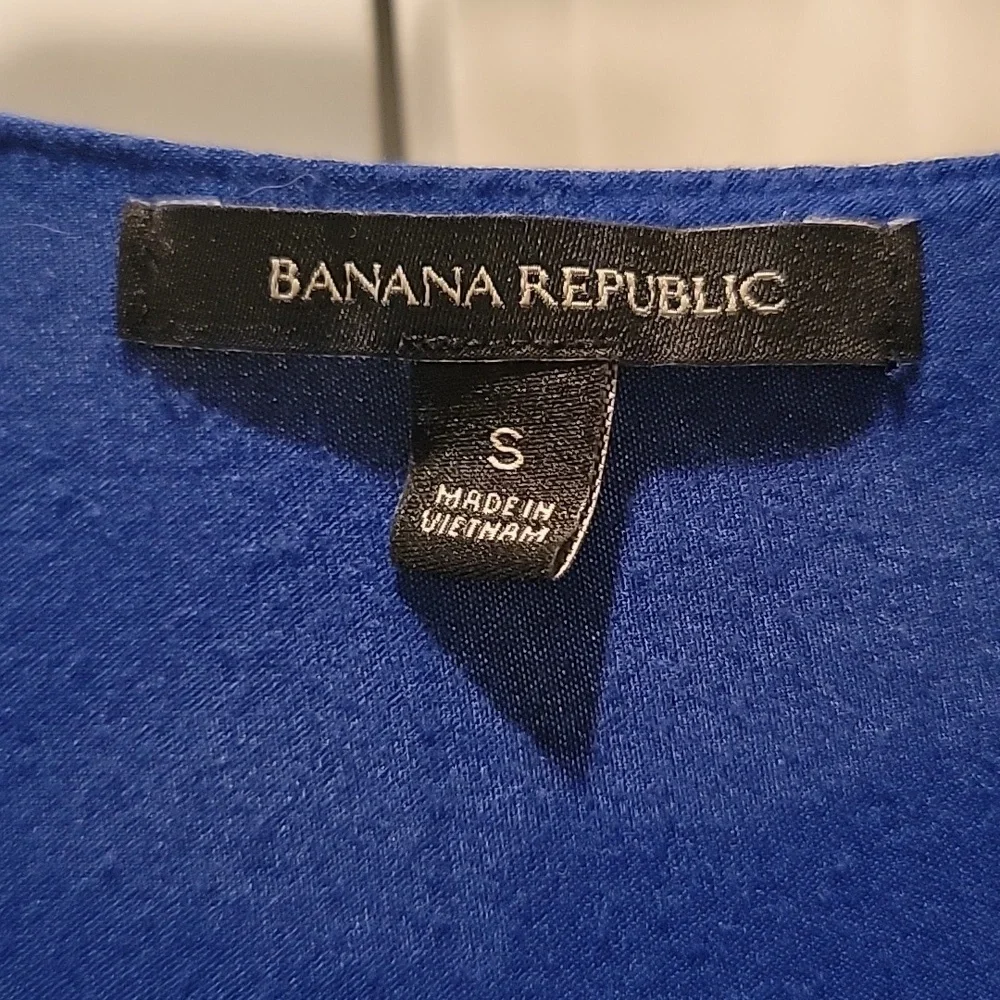 Banana Republic blue blouse - Picture 2 of 5